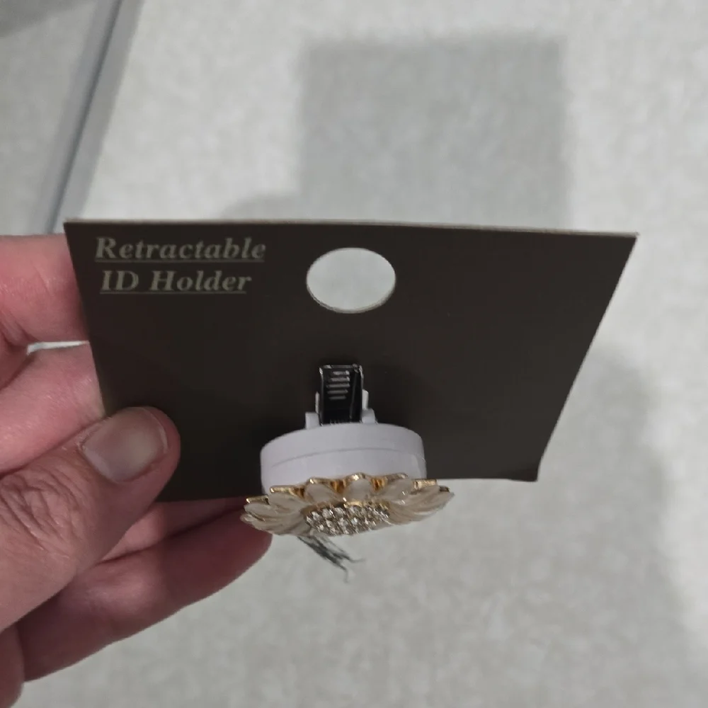 Floral ID Badge Holder‎ with Sparkle Center
